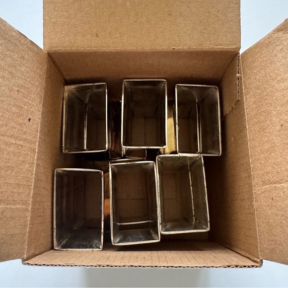 Pottery Barn Set Of 12 Silver Plated Napkin Rings Curved Square - Picture 4 of 9